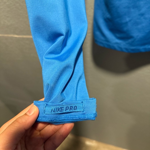 Nike Dri-FIT Women’s Bright Blue Fitted Thermal Long Sleeve Small - Picture 6 of 11